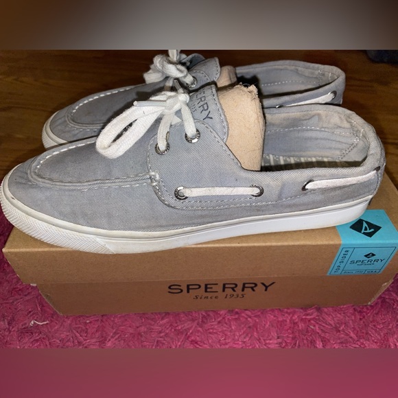 WOMENS SPERRY BOAT SHOES SIZE 9 - Picture 2 of 3